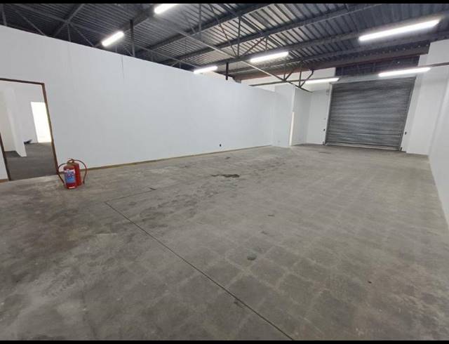 INDUSTRIAL PROPERTY TO RENT IN LANSERIA